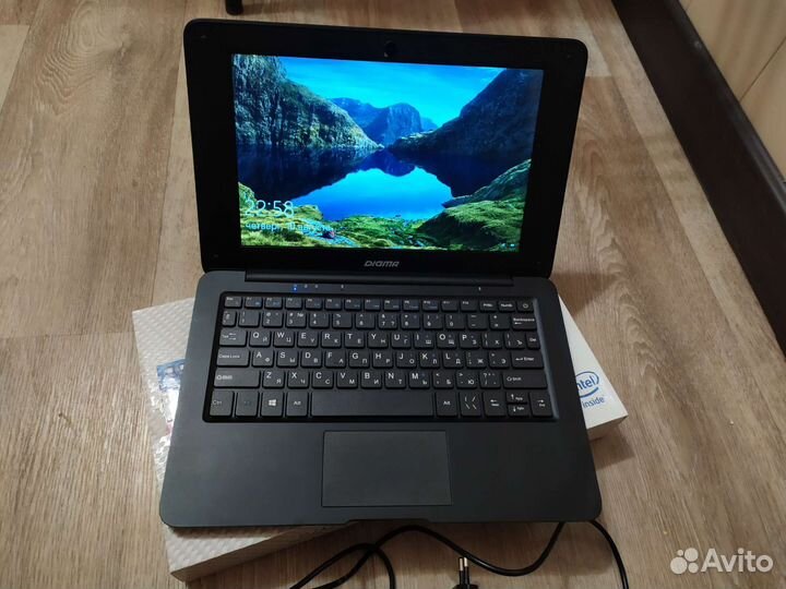 Digma Eve 10 C300 нетбук