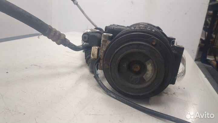 Компрессор кондиционера BMW 7 E38, 1994