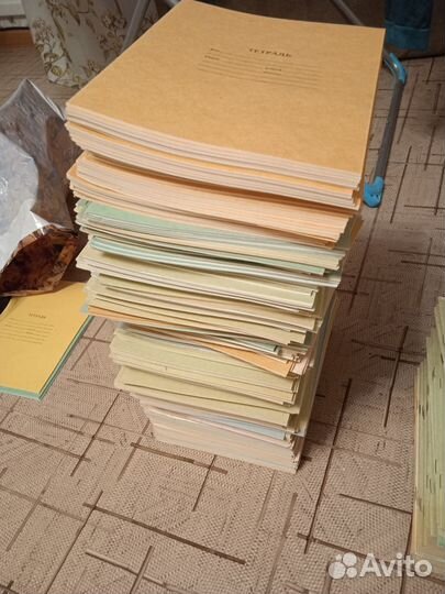 Тетрадь в линию 12 листов