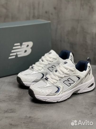 New Balance 530 White Silver Navy