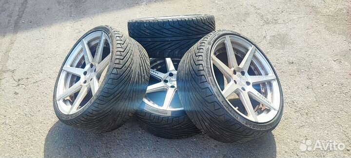 Диски на mercedes R19 vertini