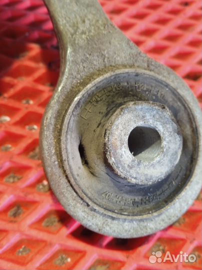 Рычаг передний правый Volkswagen Passat