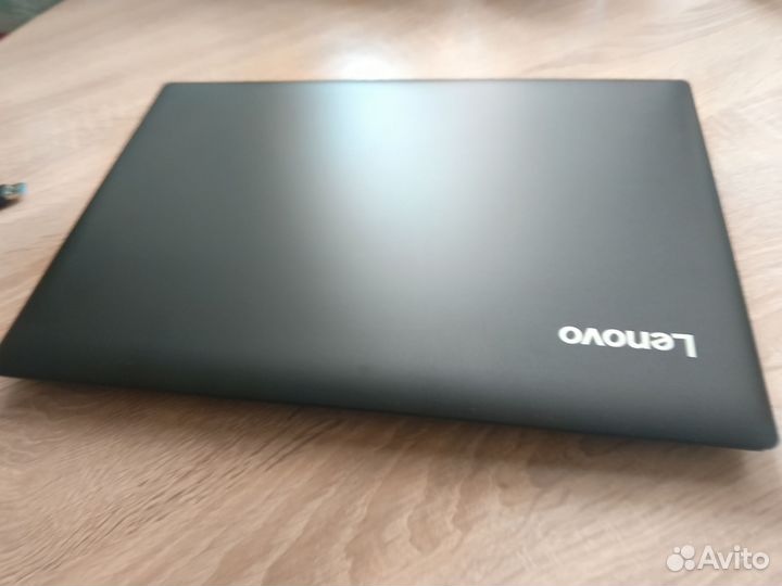Lenovo шикарный ноутбук как новый