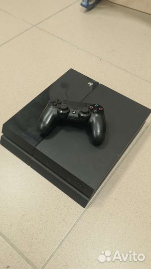 Sony PS4 1Тб (нерабочий привод)