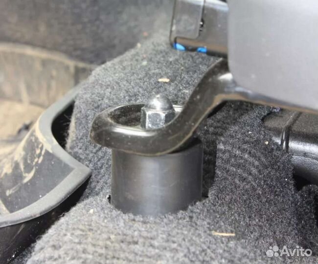 Подставки под сидения