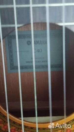 Классическая гитара yamaha c40