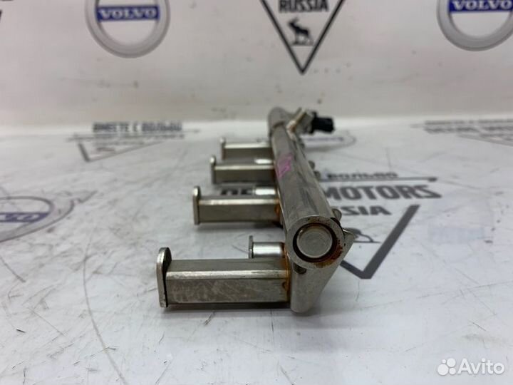 Рампа топливная 1.6T бенз Volvo S60 S80 V60 11-17