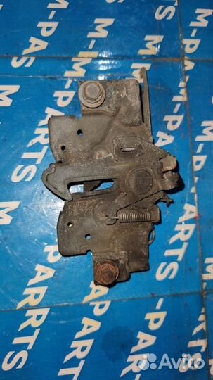 Замок капота Mazda Demio DY3W 2003