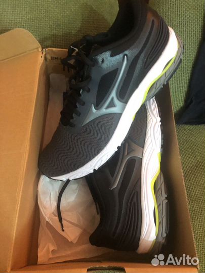 Mizuno Wave Prodigy 4.42 и 43