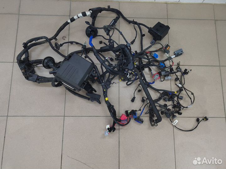 Подкапотная проводка + блок Santa Fe 4 2,2CRDi акп