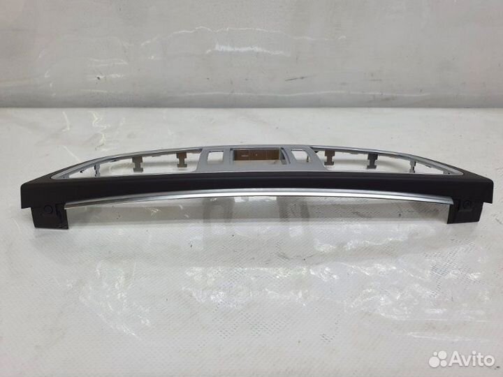 Накладка на панель передняя Mercedes-Benz E C207