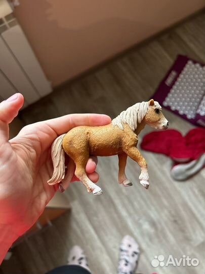Фигурки лошадей schleich