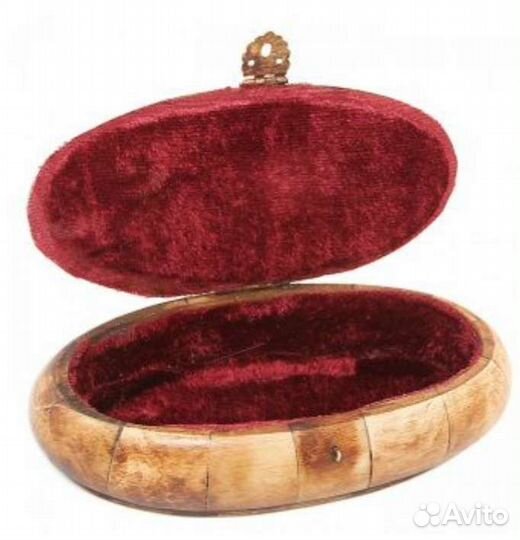 Шкатулка из кости буйвола и латуни Индия