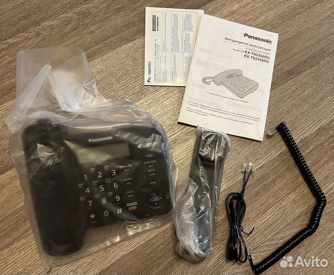 Телефон проводной Panasonic KX-TS2358RU Новый