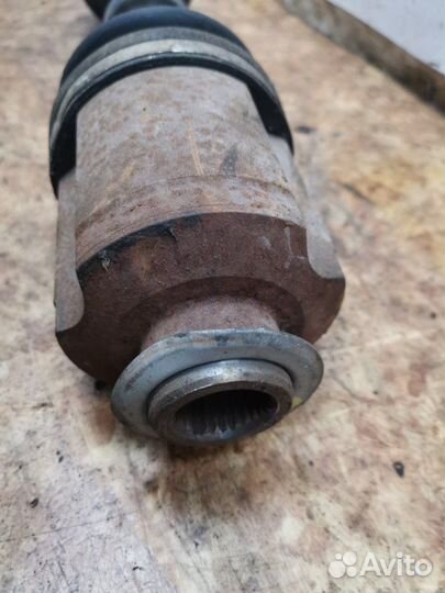 Привод передний правый Hyundai Santa-Fe 2 SUV 2.2