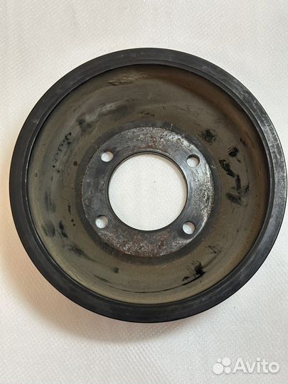 Ременный шкив BMW E60 1436590