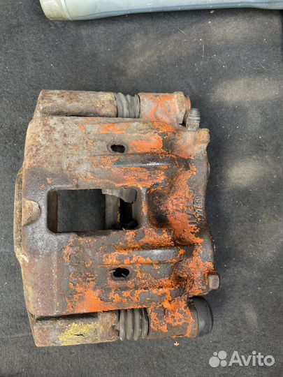 Супорт задний Iveco Daily