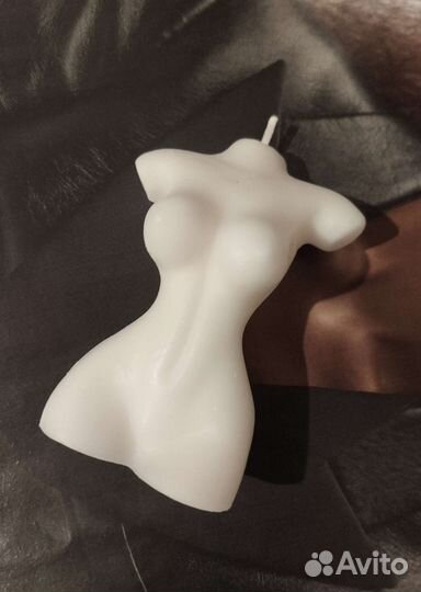 Свеча женское тело