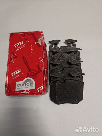 Тормозные колодки TRW