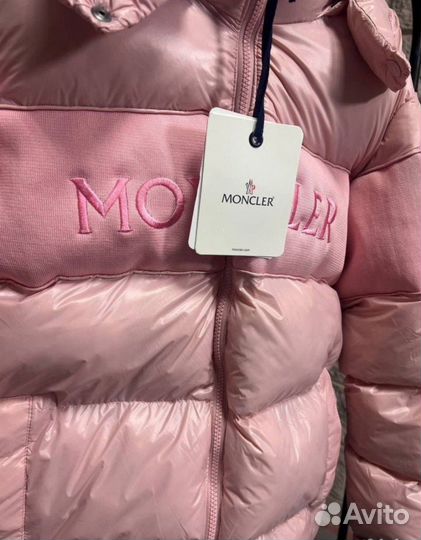 Пуховик Moncler женский розовый