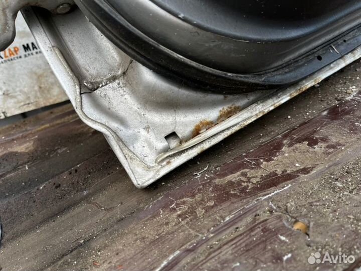 Дверь задняя правая Suzuki Grand Vitara 2.5 2000