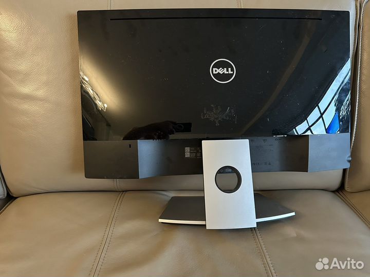 Монитор Dell 27