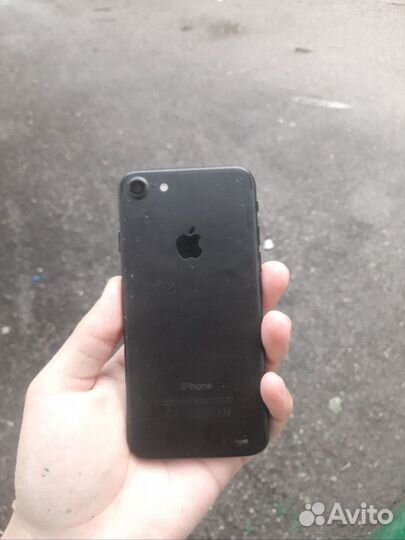 iPhone 7, 32 ГБ