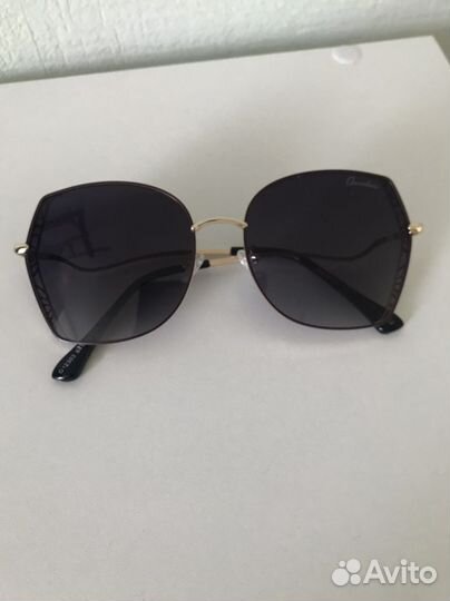 Солнцезащитные очки женские новые