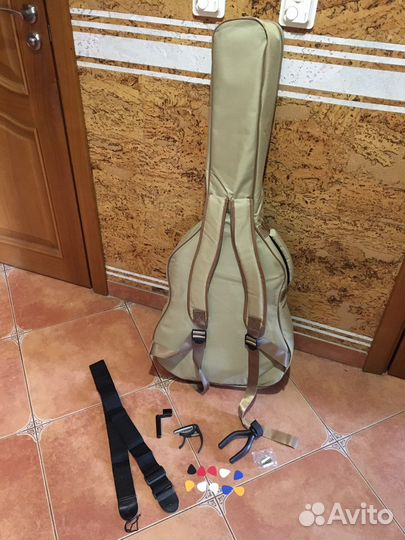 Чехол зимний и аксессуары для гитар