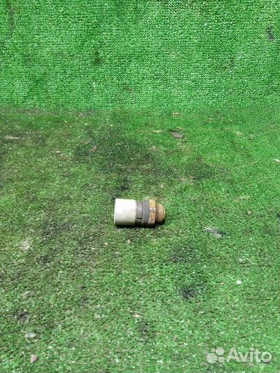 Датчик температуры Opel Omega