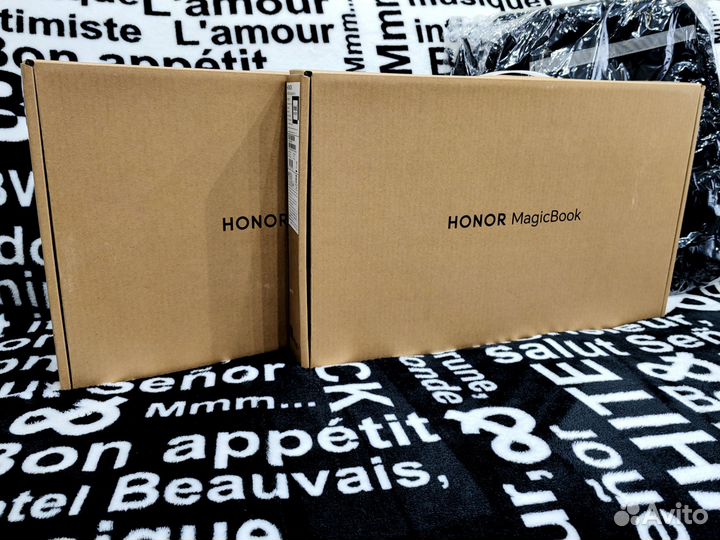 Honor MagicBook x16 2024