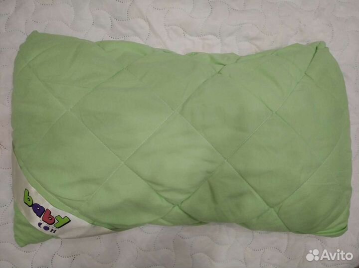 Подушка для детской кроватки