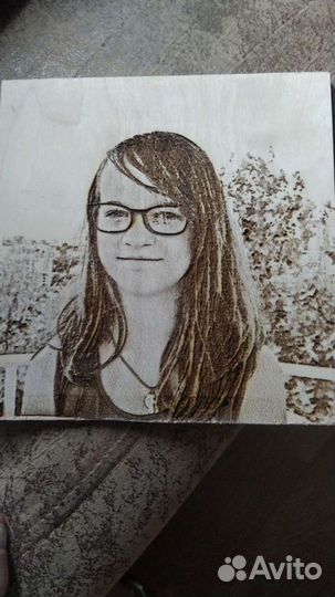 Выжигание фото на дереве. Надписи на кружках