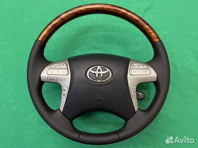 Руль с косточкой под дерево Toyota Highlander 40