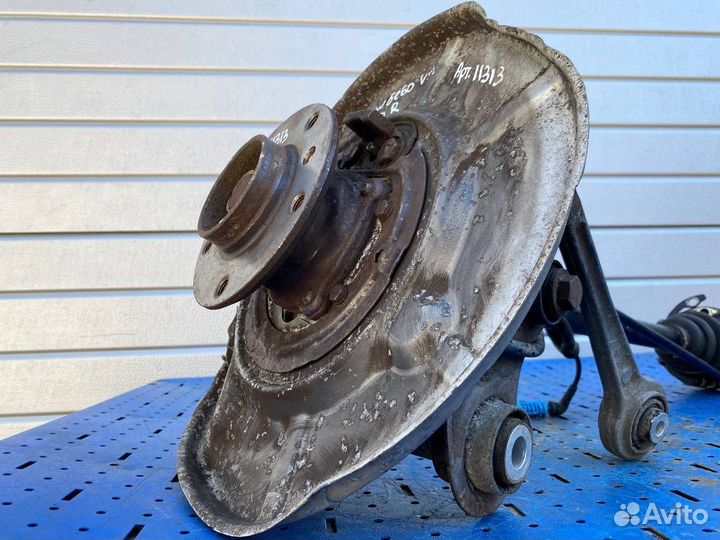 Цапфа и привод правая зад BMW 5 E60