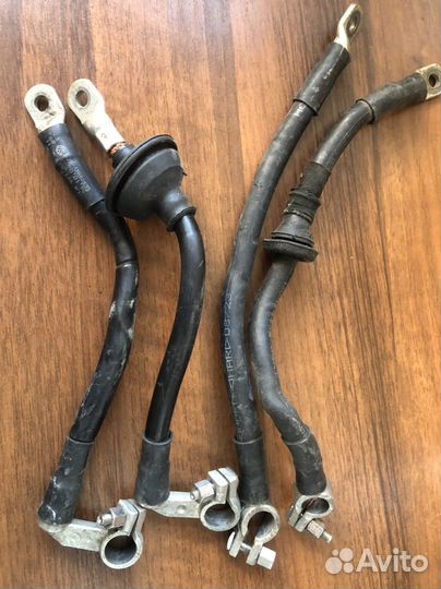 Клемма аккумулятора плюс минус Touareg