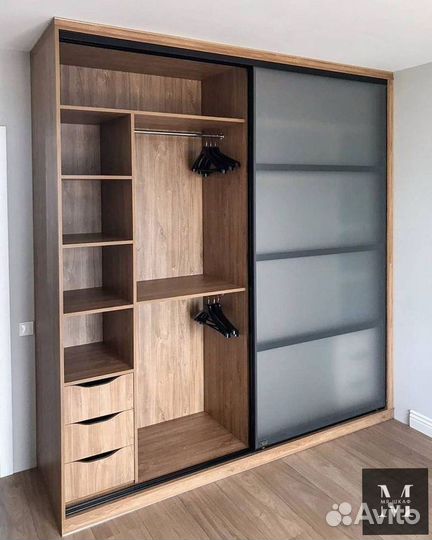 Шкаф купе для одежды