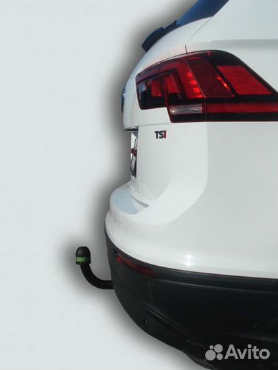 Фаркоп установка тсу Audi Q3 8U, 2011-2014 Leader