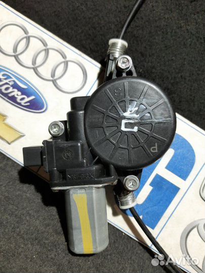 Стеклоподъемник передний левый Mazda 3 Bl хэтчбек