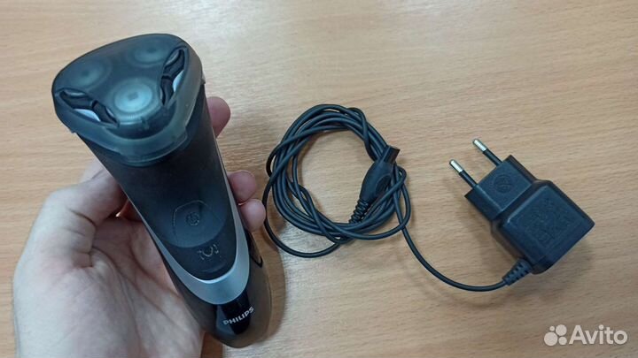 Бритва электрическая Philips pt731