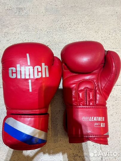 Боксерские перчатки 12 oz clinch olimp