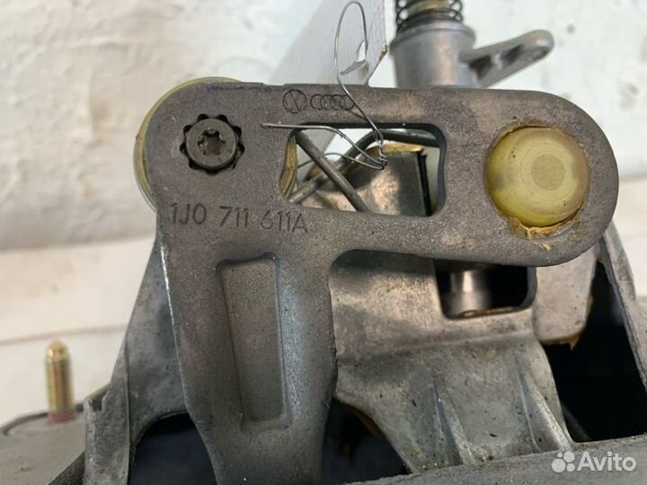 Кулиса кпп Volkswagen Bora 1997-2005 универсал 1.9