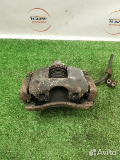 Суппорт тормозной передний левый Dodge Journey 2.4