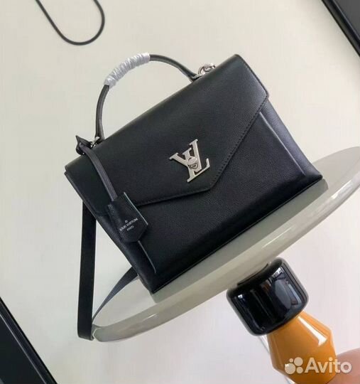 Сумка Louis Vuitton Mylockme