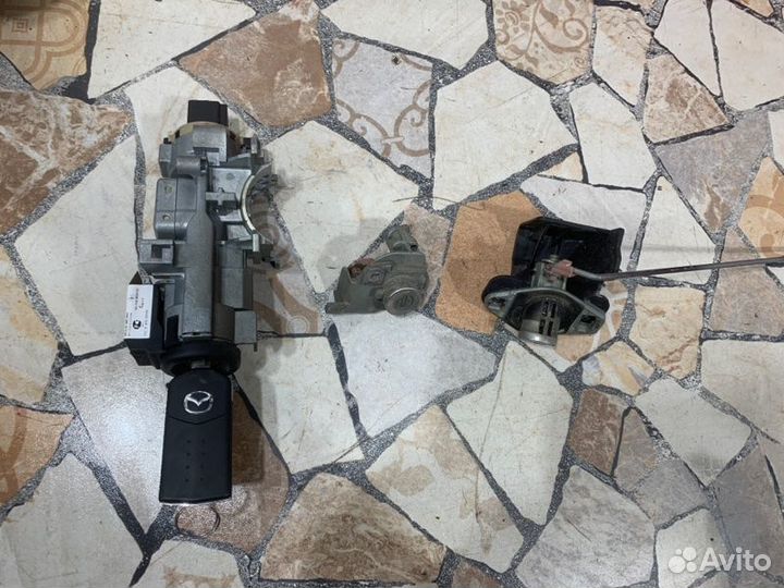 Комплект личинок (замков) Mazda 6 седан 2.0 LF
