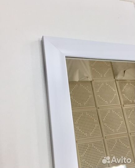 Зеркало 142х59см. в белом багете