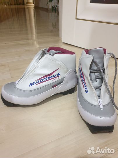 Комбинированные прогулочные лыжи Madshus