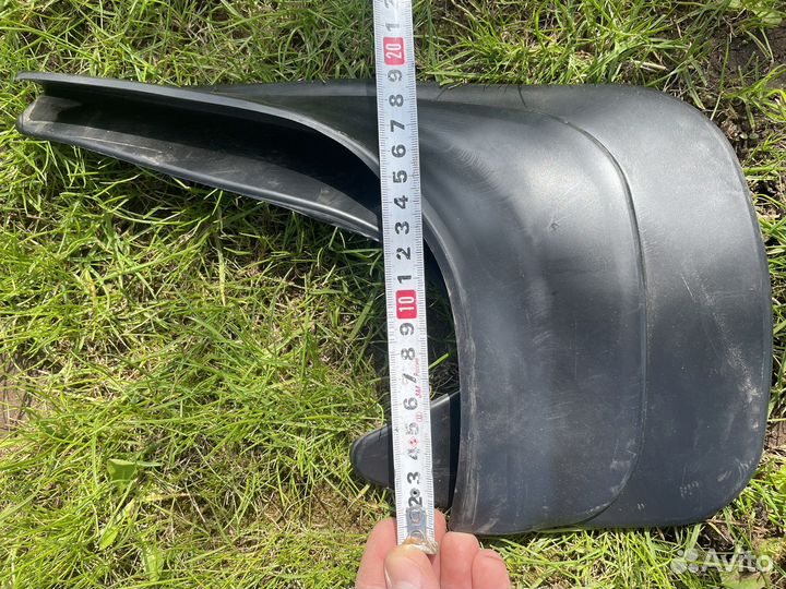 Брызговики универсальные