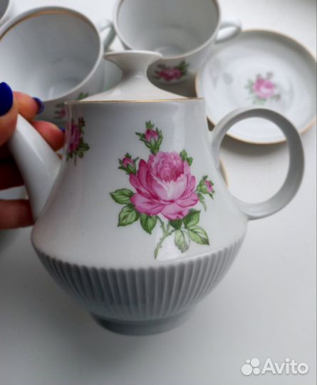 Набор фарфоровой посуды