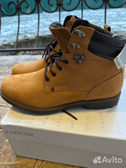 Ботинки женские